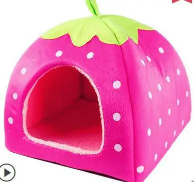 Cama de Peluche de Fresa – Un Refugio Acogedor para Mascotas Pequeñas