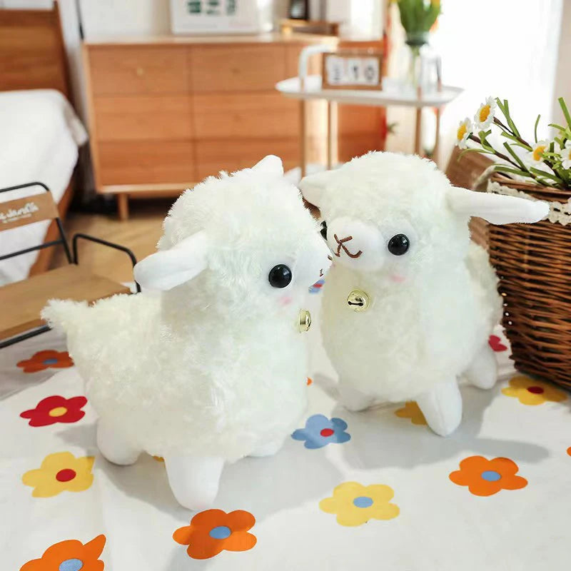 Animal de peluche cordero de granja con campana, 9" | 23 centímetros