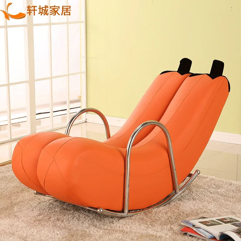 Go Bananas Schaukelstuhl - Fünf Farben, Kunstleder oder Plüschdesign