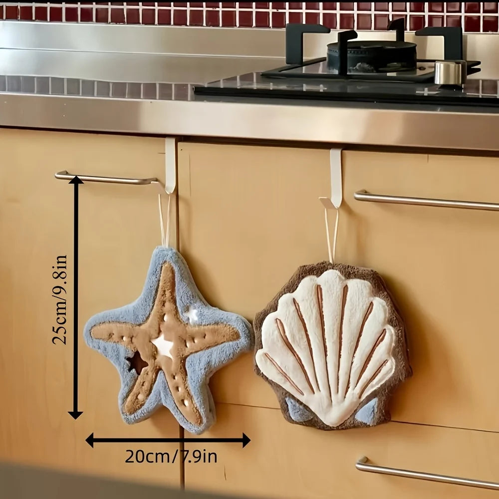 Ocean Shell & Starfish Absorbent Bath Towel | Coastal Sea Life Print