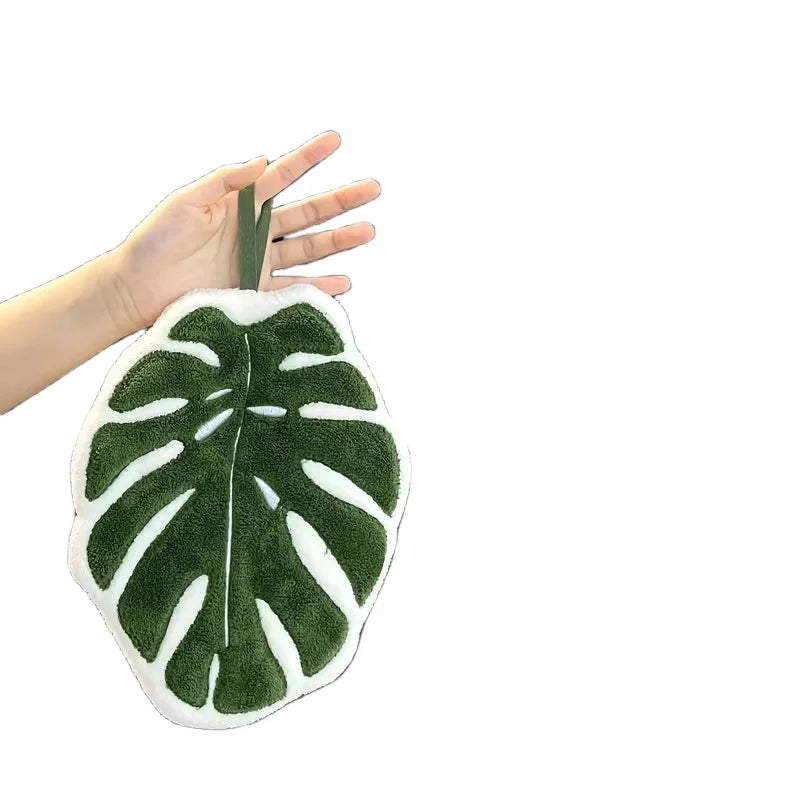 Microfiber Leaf Hanging Towel – Absorbent Bathroom & Kitchen Cloth