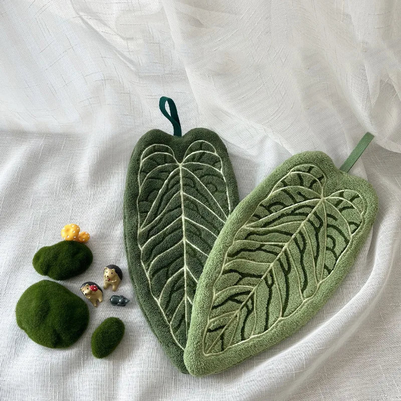 Plant-Themed Coral Fleece Hanging Hand Towel – Thickened
