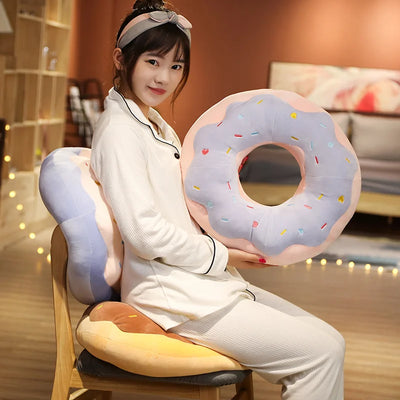 Plushie Donut Seat Cushion, 4 Colors, 1.5-2.3' | 45-70 cm plush toy – – – Image 3 | Plushie Produce