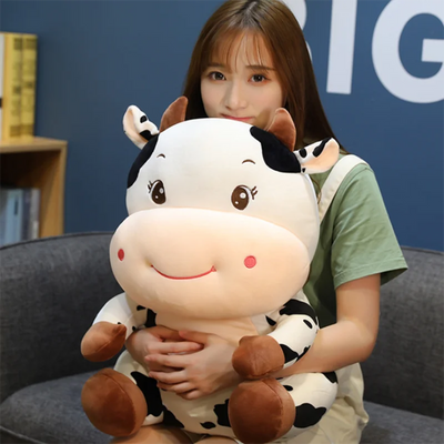 Sitting Dairy Cow Plushie, 10-14" | 25-35 cm plush toy – – – Image 4 | Plushie Produce